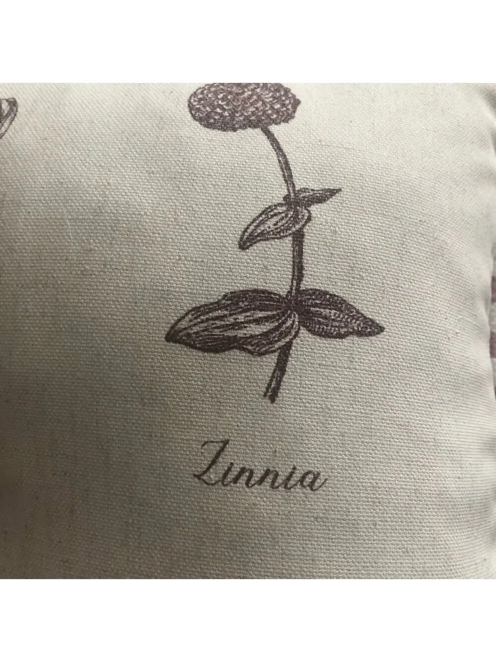 Grandinroad throw pillow. Botanical prints. Polyester linen blend 16”x 16”